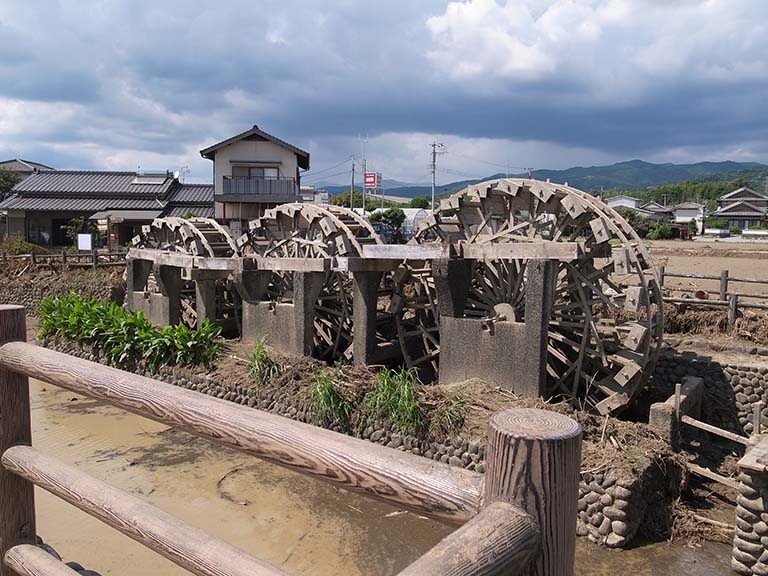 朝倉のシンボルの三連水車